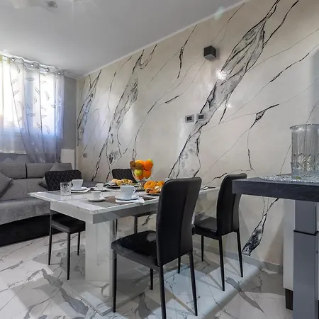 Prestige House Отель типа 